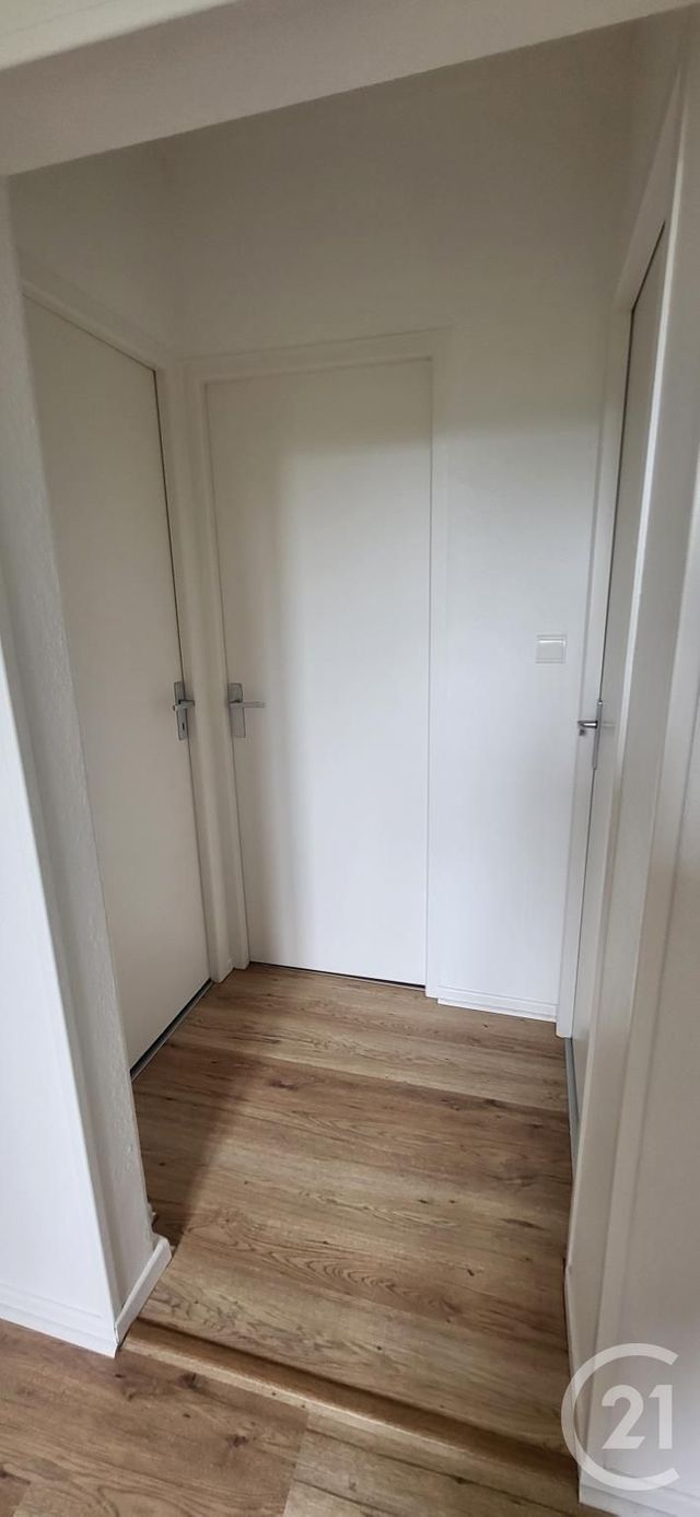 Appartement F2 &agrave; louer - 2 pi&egrave;ces - 32,98 m2 - Evaux Les Bains - 23 - LIMOUSIN