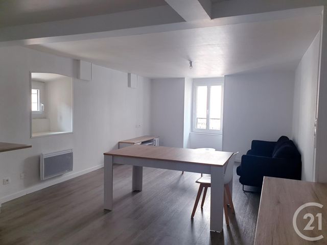 Appartement F2 &agrave; louer - 2 pi&egrave;ces - 49,80 m2 - Montlucon - 03 - AUVERGNE