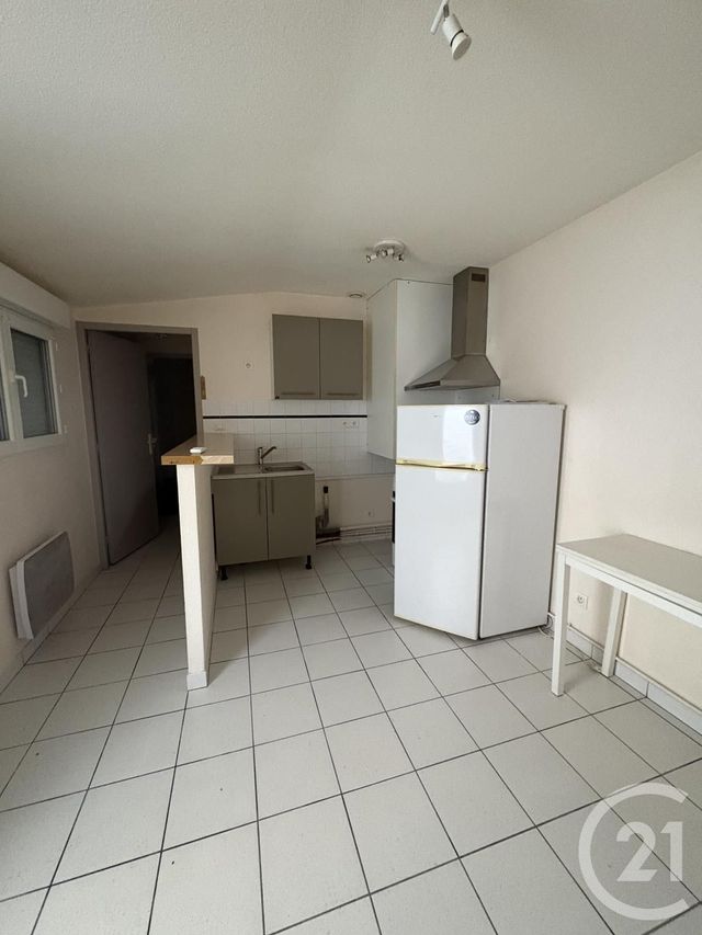 Appartement F1 &agrave; louer - 2 pi&egrave;ces - 32,48 m2 - Montlucon - 03 - AUVERGNE