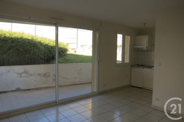 Appartement F2 &agrave; vendre - 2 pi&egrave;ces - 38 m2 - Montlucon - 03 - AUVERGNE