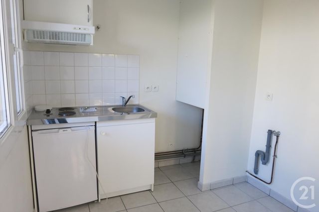 Appartement F2 &agrave; vendre - 2 pi&egrave;ces - 38 m2 - Montlucon - 03 - AUVERGNE