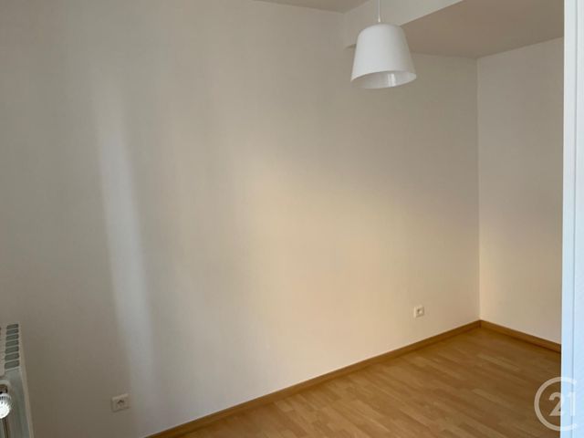 Appartement F2 bis &agrave; louer - 3 pi&egrave;ces - 71,38 m2 - Montlucon - 03 - AUVERGNE