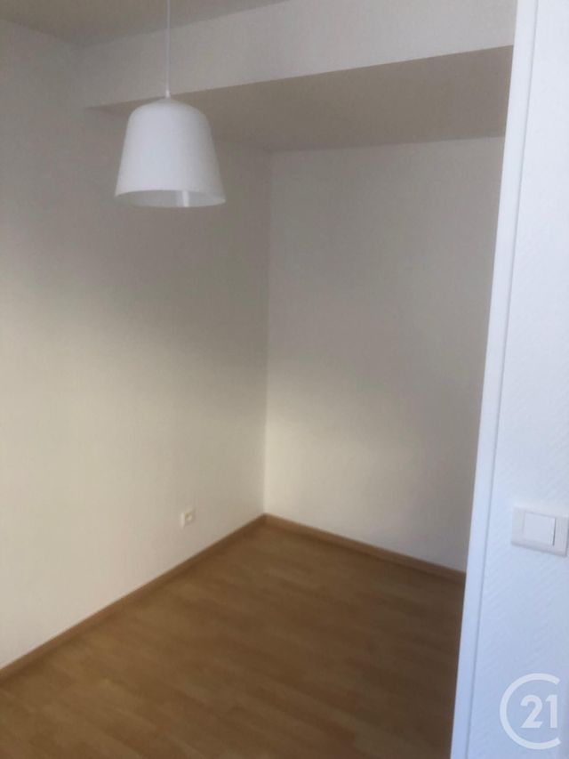 Appartement F2 bis &agrave; louer - 3 pi&egrave;ces - 71,38 m2 - Montlucon - 03 - AUVERGNE