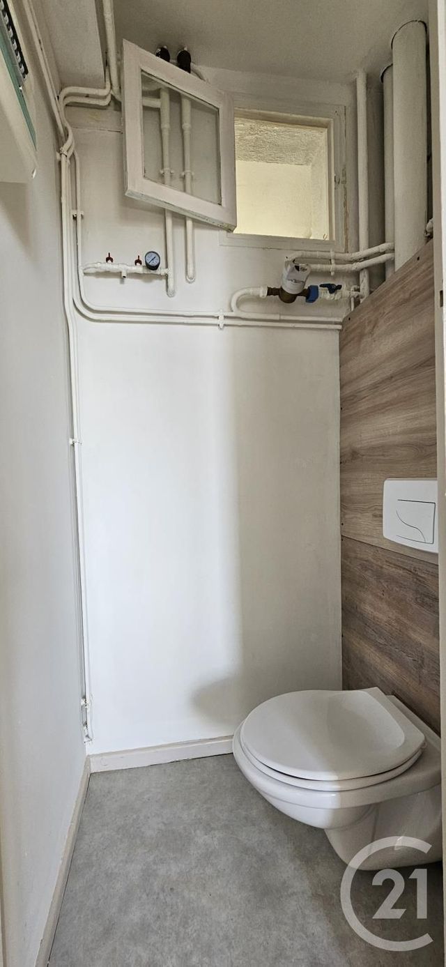 Appartement F4 &agrave; vendre - 4 pi&egrave;ces - 65,94 m2 - Montlucon - 03 - AUVERGNE