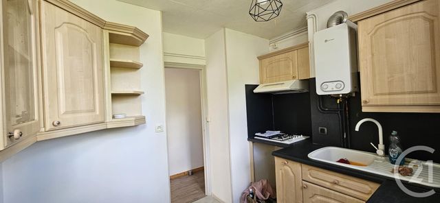 Appartement F4 &agrave; vendre - 4 pi&egrave;ces - 65,94 m2 - Montlucon - 03 - AUVERGNE