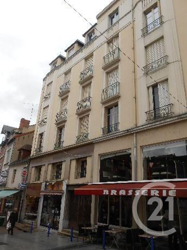 Appartement F3 &agrave; louer - 4 pi&egrave;ces - 75 m2 - Montlucon - 03 - AUVERGNE