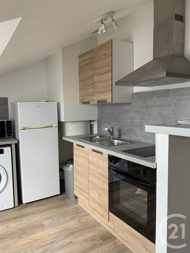 Appartement F3 &agrave; louer - 3 pi&egrave;ces - 44,63 m2 - Montlucon - 03 - AUVERGNE