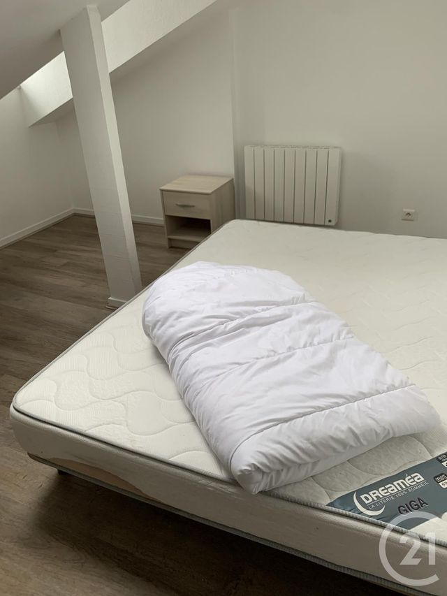 Appartement F3 &agrave; louer - 3 pi&egrave;ces - 44,63 m2 - Montlucon - 03 - AUVERGNE