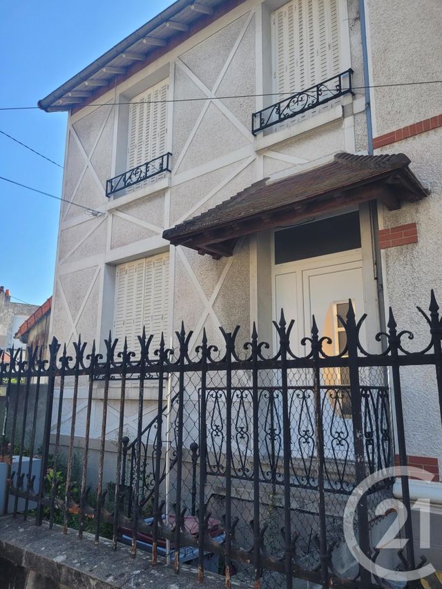 Maison &agrave; louer - 4 pi&egrave;ces - 88 m2 - Montlucon - 03 - AUVERGNE