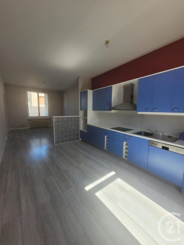 Maison &agrave; louer - 4 pi&egrave;ces - 88 m2 - Montlucon - 03 - AUVERGNE