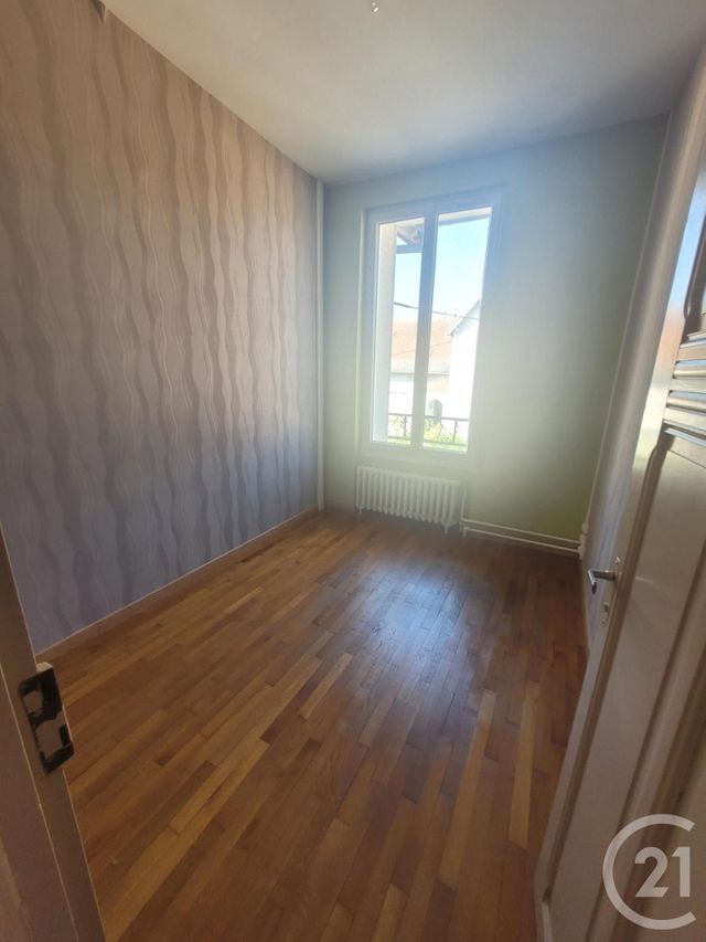 Maison &agrave; louer - 4 pi&egrave;ces - 88 m2 - Montlucon - 03 - AUVERGNE