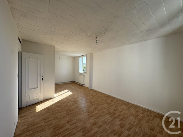 Appartement F3 &agrave; louer - 3 pi&egrave;ces - 69,13 m2 - Montlucon - 03 - AUVERGNE