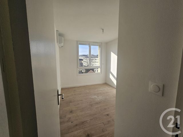 Appartement F3 &agrave; louer - 3 pi&egrave;ces - 77,24 m2 - Montlucon - 03 - AUVERGNE