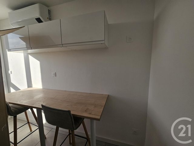 Appartement F3 &agrave; louer - 3 pi&egrave;ces - 77,24 m2 - Montlucon - 03 - AUVERGNE