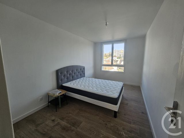Appartement F3 &agrave; louer - 3 pi&egrave;ces - 77,24 m2 - Montlucon - 03 - AUVERGNE