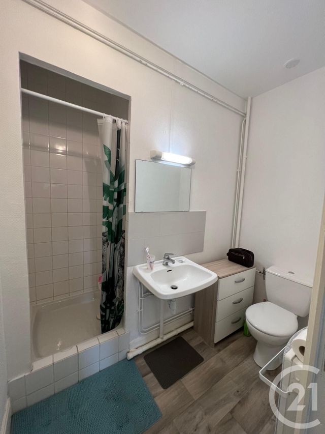 Appartement F1 &agrave; louer - 1 pi&egrave;ce - 22 m2 - Montlucon - 03 - AUVERGNE