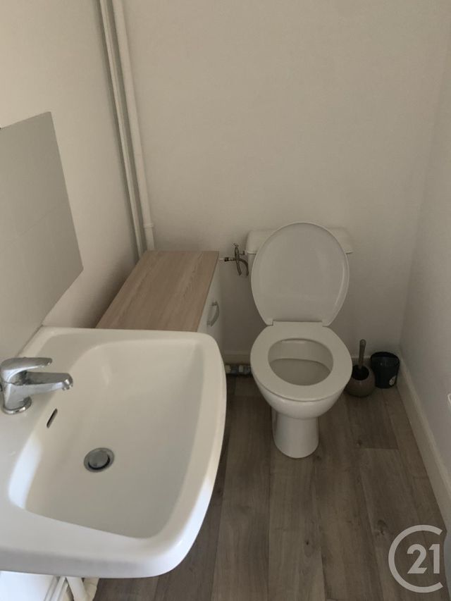 Appartement F1 &agrave; louer - 1 pi&egrave;ce - 22 m2 - Montlucon - 03 - AUVERGNE