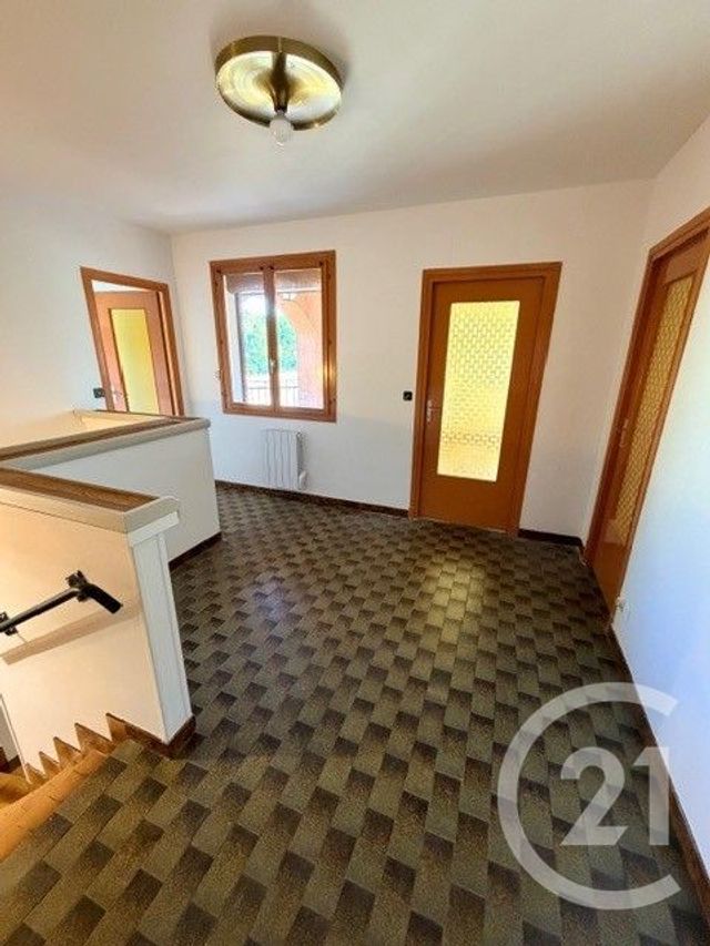 Maison &agrave; louer - 5 pi&egrave;ces - 128 m2 - Montlucon - 03 - AUVERGNE