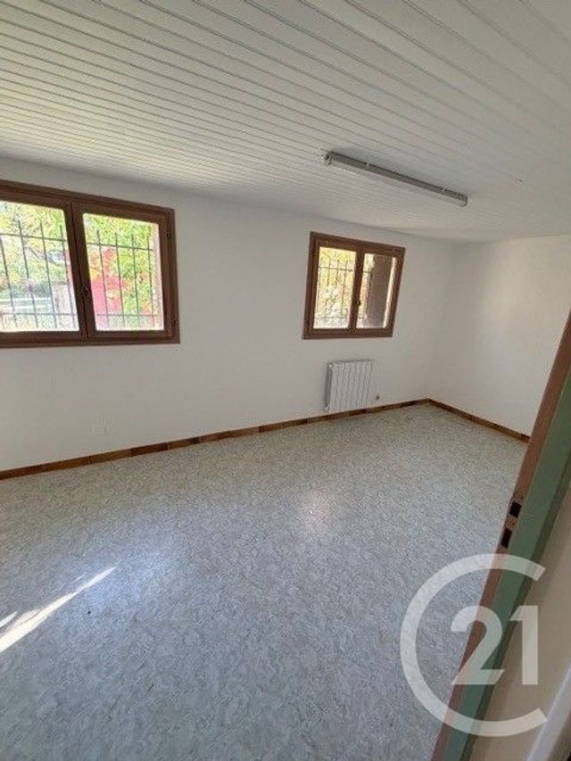 Maison &agrave; louer - 5 pi&egrave;ces - 128 m2 - Montlucon - 03 - AUVERGNE