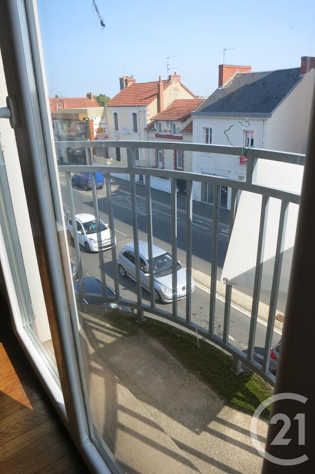 Appartement F3 &agrave; louer - 3 pi&egrave;ces - 80 m2 - Montlucon - 03 - AUVERGNE