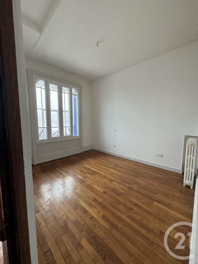 Appartement F3 &agrave; louer - 3 pi&egrave;ces - 80 m2 - Montlucon - 03 - AUVERGNE