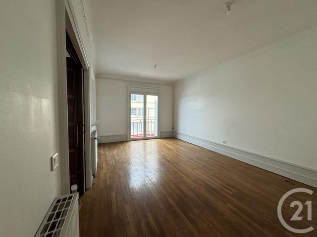Appartement F3 &agrave; louer - 3 pi&egrave;ces - 80 m2 - Montlucon - 03 - AUVERGNE