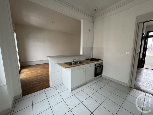 Appartement F3 &agrave; louer - 3 pi&egrave;ces - 80 m2 - Montlucon - 03 - AUVERGNE