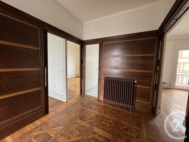Appartement F3 &agrave; louer - 3 pi&egrave;ces - 80 m2 - Montlucon - 03 - AUVERGNE