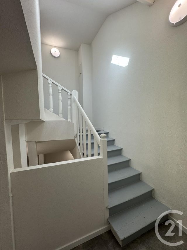 Appartement F1 &agrave; louer - 1 pi&egrave;ce - 29,67 m2 - Montlucon - 03 - AUVERGNE