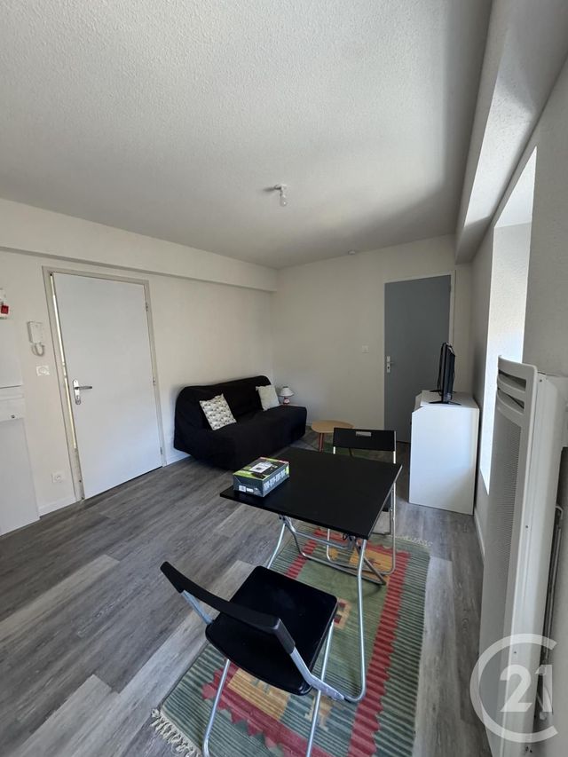 Appartement Studio &agrave; louer - 1 pi&egrave;ce - 20,85 m2 - Montlucon - 03 - AUVERGNE