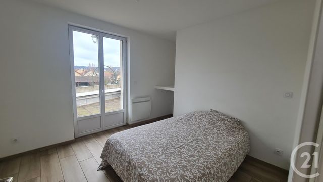 Appartement F4 &agrave; louer - 4 pi&egrave;ces - 71,75 m2 - Montlucon - 03 - AUVERGNE