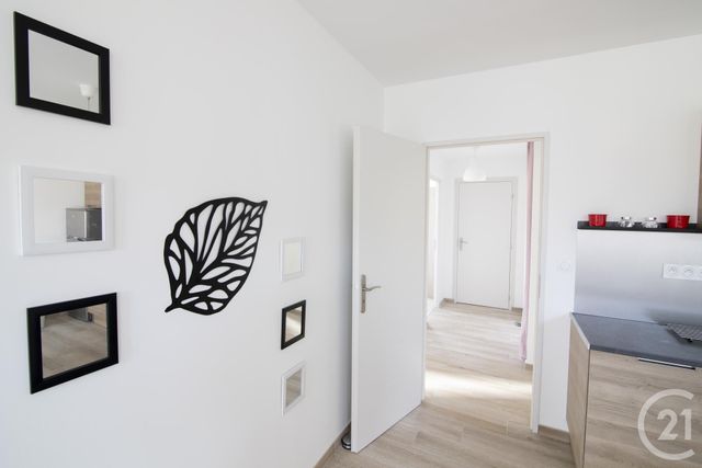 Appartement F4 &agrave; louer - 4 pi&egrave;ces - 71,75 m2 - Montlucon - 03 - AUVERGNE