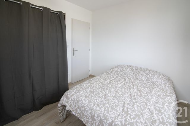 Appartement F4 &agrave; louer - 4 pi&egrave;ces - 71,75 m2 - Montlucon - 03 - AUVERGNE