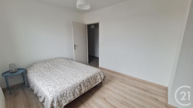Appartement F4 &agrave; louer - 4 pi&egrave;ces - 71,75 m2 - Montlucon - 03 - AUVERGNE