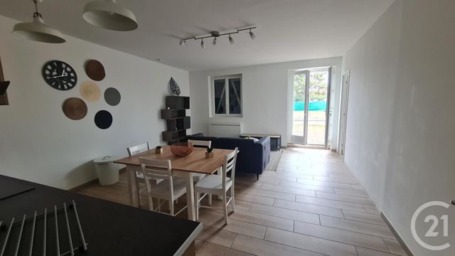 Appartement F4 &agrave; louer - 4 pi&egrave;ces - 71,75 m2 - Montlucon - 03 - AUVERGNE