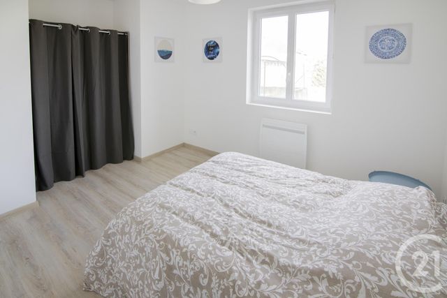Appartement F4 &agrave; louer - 4 pi&egrave;ces - 71,75 m2 - Montlucon - 03 - AUVERGNE