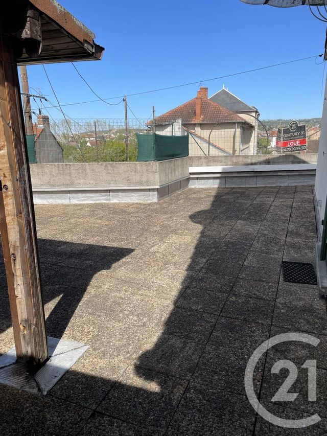 Appartement F4 &agrave; louer - 4 pi&egrave;ces - 71,75 m2 - Montlucon - 03 - AUVERGNE