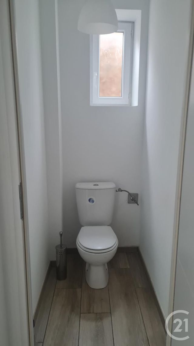 Appartement F4 &agrave; louer - 4 pi&egrave;ces - 71,75 m2 - Montlucon - 03 - AUVERGNE