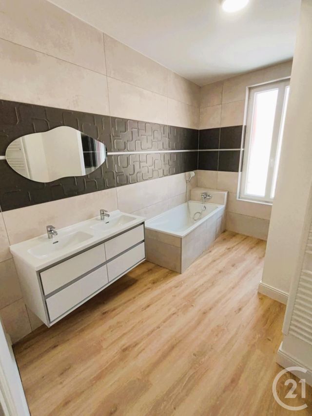 Maison &agrave; vendre - 6 pi&egrave;ces - 128 m2 - Montlucon - 03 - AUVERGNE