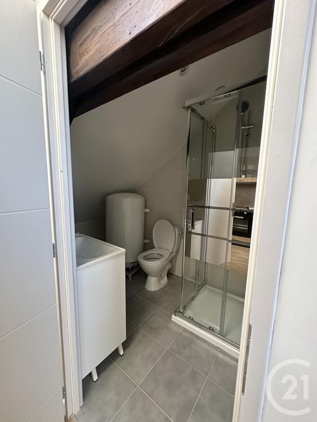 Appartement F3 &agrave; louer - 3 pi&egrave;ces - 32,85 m2 - Montlucon - 03 - AUVERGNE