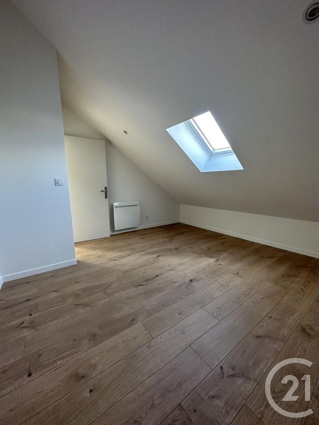 Appartement F3 &agrave; louer - 3 pi&egrave;ces - 32,85 m2 - Montlucon - 03 - AUVERGNE