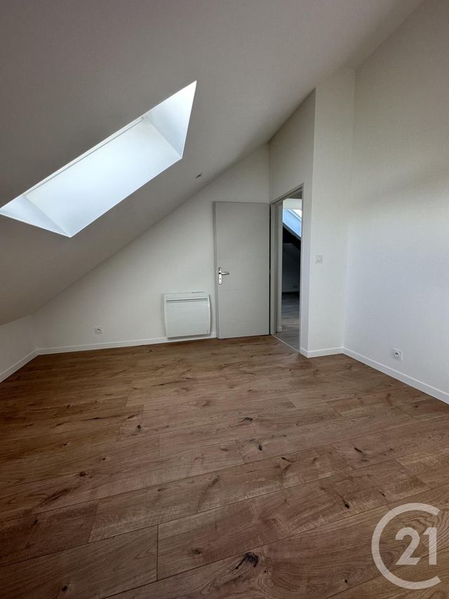 Appartement F3 &agrave; louer - 3 pi&egrave;ces - 32,85 m2 - Montlucon - 03 - AUVERGNE