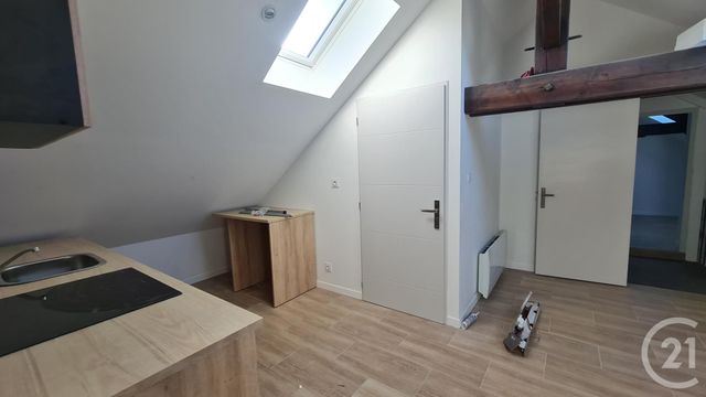 Appartement F3 &agrave; louer - 3 pi&egrave;ces - 32,85 m2 - Montlucon - 03 - AUVERGNE