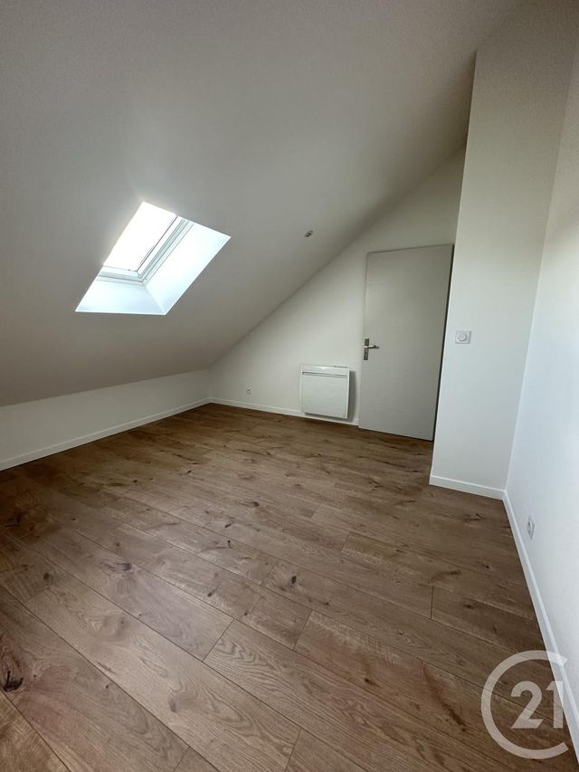 Appartement F3 &agrave; louer - 3 pi&egrave;ces - 32,85 m2 - Montlucon - 03 - AUVERGNE