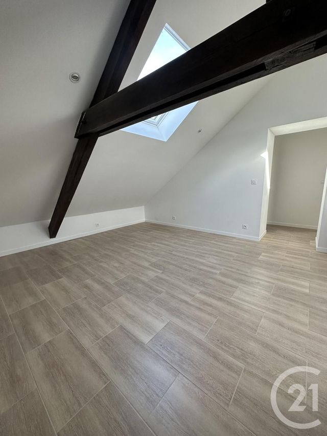 Appartement F3 &agrave; louer - 3 pi&egrave;ces - 32,85 m2 - Montlucon - 03 - AUVERGNE