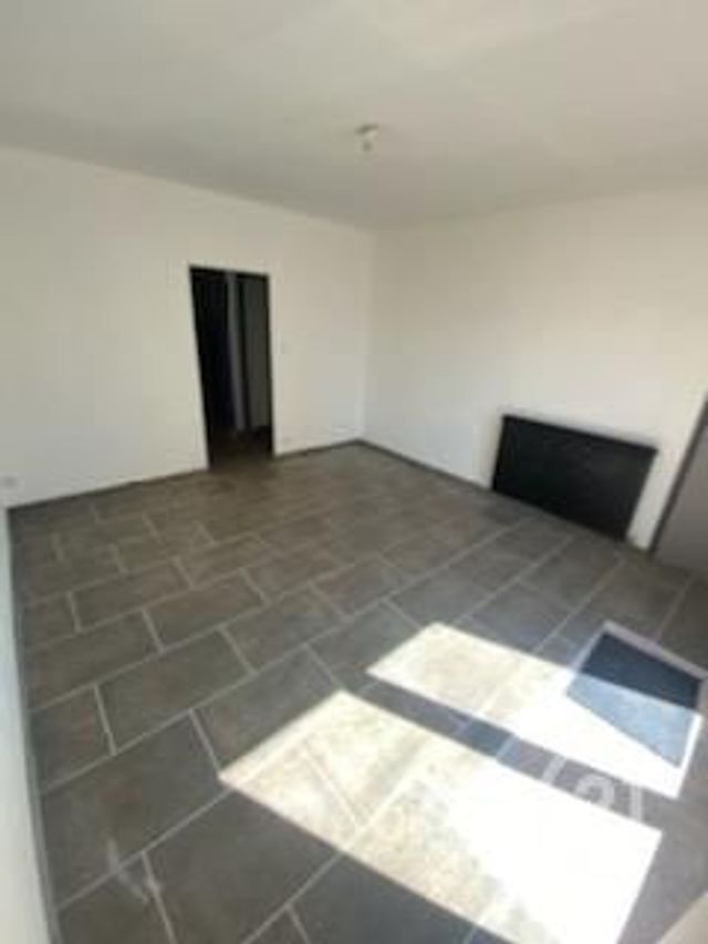 Appartement F3 &agrave; louer - 3 pi&egrave;ces - 52,14 m2 - Montlucon - 03 - AUVERGNE
