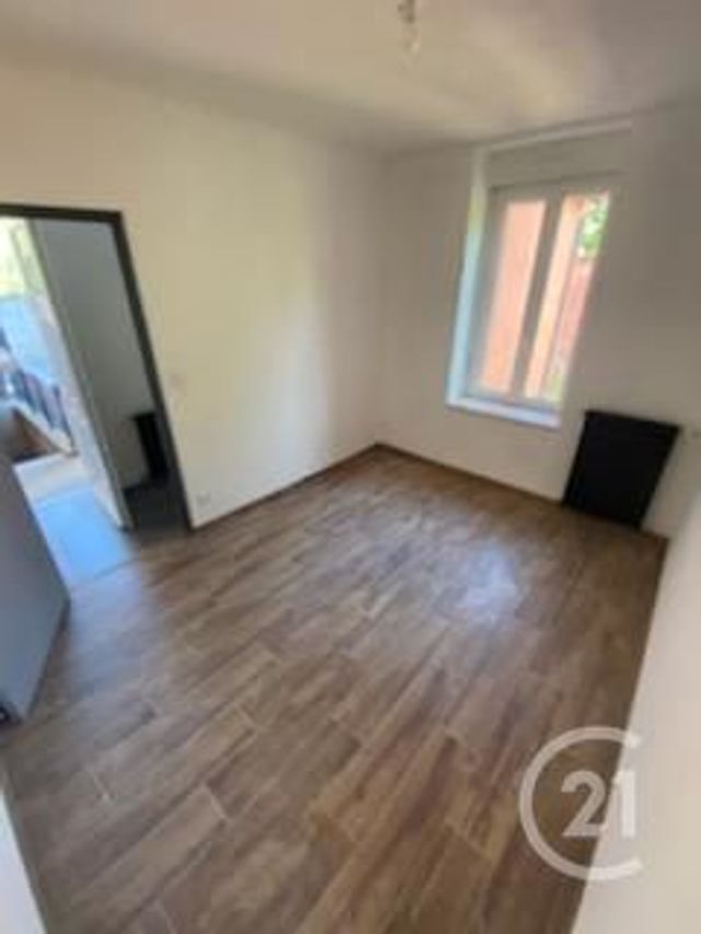 Appartement F3 &agrave; louer - 3 pi&egrave;ces - 52,14 m2 - Montlucon - 03 - AUVERGNE