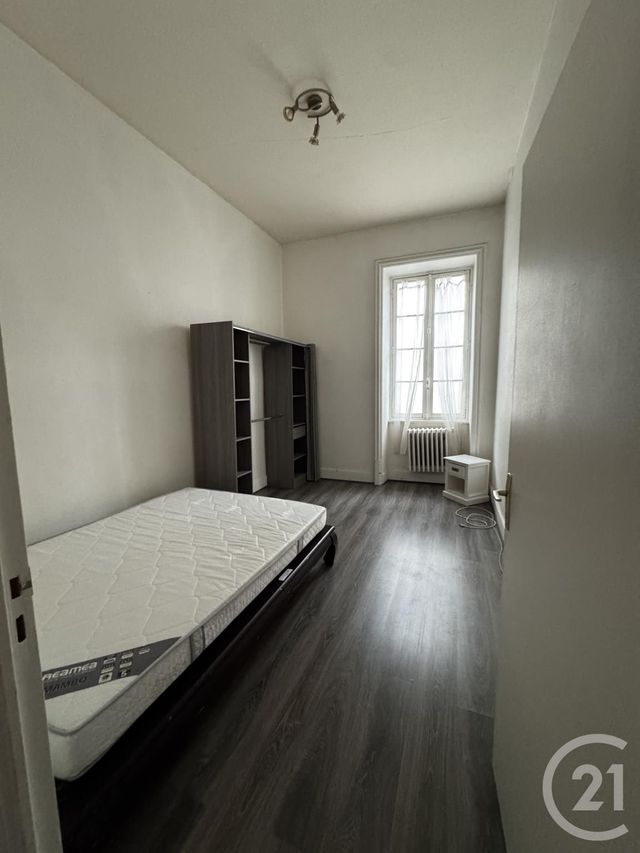 Appartement F3 &agrave; louer - 3 pi&egrave;ces - 77,84 m2 - Montlucon - 03 - AUVERGNE