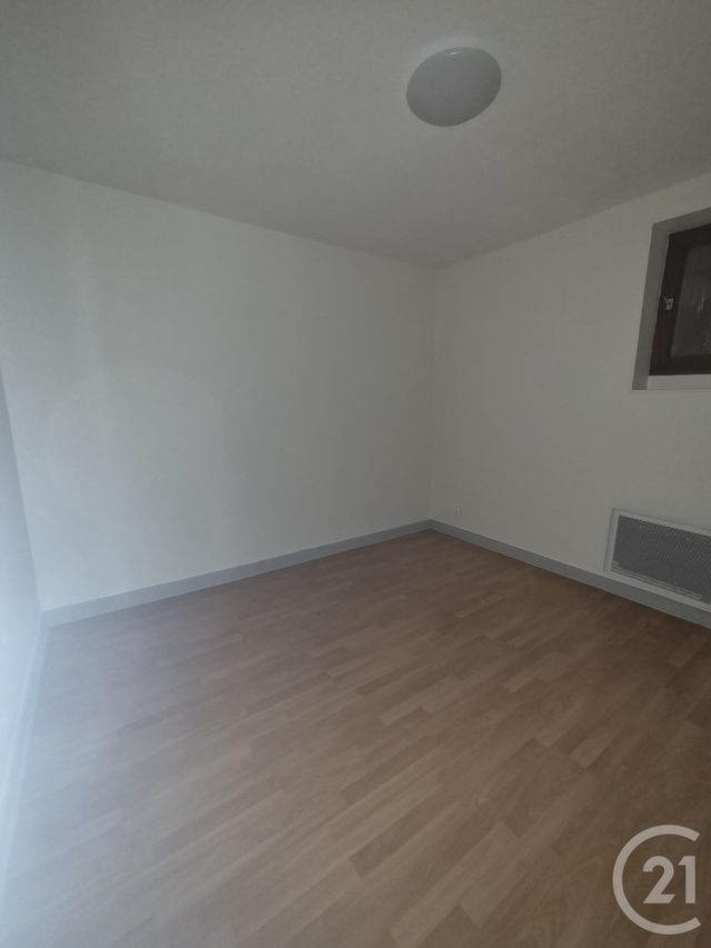 Appartement F3 &agrave; louer - 3 pi&egrave;ces - 54 m2 - Montlucon - 03 - AUVERGNE