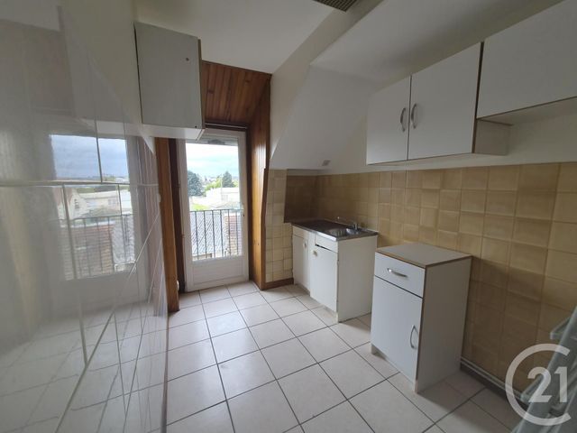 Appartement F3 &agrave; louer - 3 pi&egrave;ces - 54 m2 - Montlucon - 03 - AUVERGNE